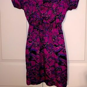 Multi color mini dress with pockets!